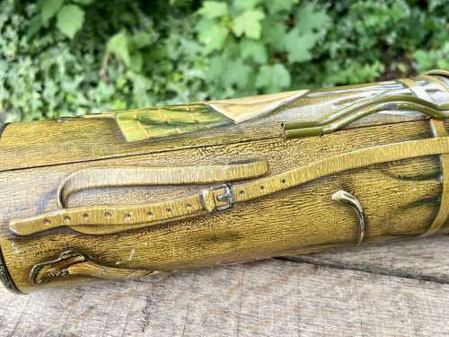 Robertson's Golf Bag Golfing Biscuit Tin c1920s