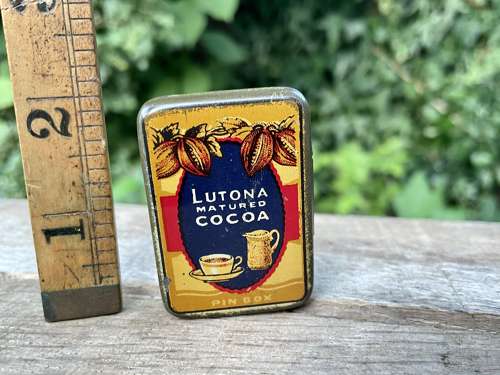 CWS Lutona Cocoa Chocolate Sample Tin c1900s