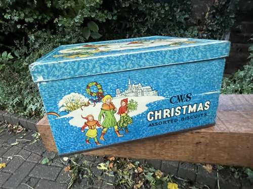 CWS Children pulling the Christmas Yule Log Biscuit Tin c1950s