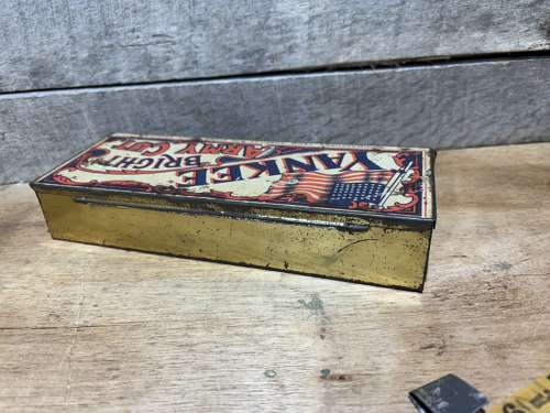 Yankee Bright Army Cut USA Patriotic Tobacco Tin c1920s