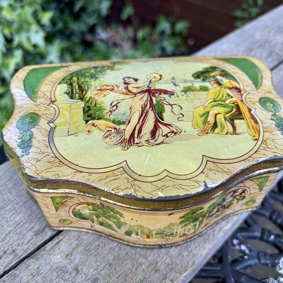 Huntley & Palmers Victorian Biscuit Tin c1900s