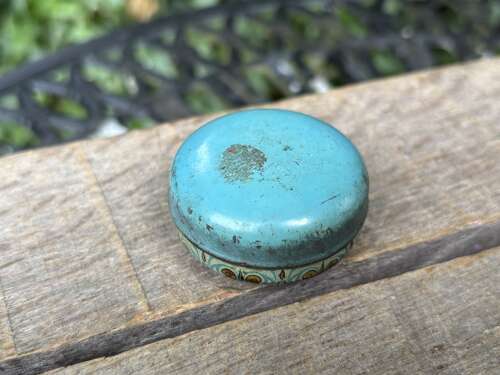 Queen Mary Royal Chocolate Cocoa Sample Tin c1911