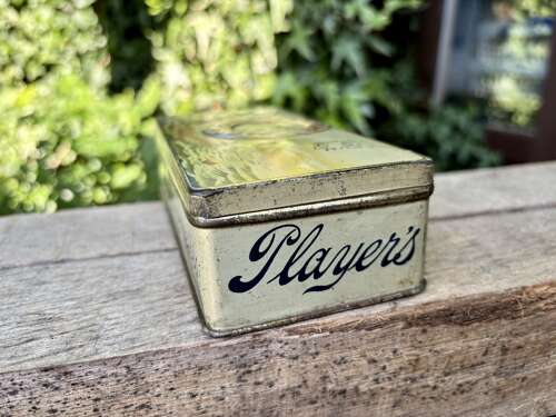 Player's Gold Leaf Embossed White Navy Cut 100 Cigarette Tin c1900s