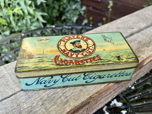 Player's Hand Made Embossed Navy Cut 100 Cigarette Tin c1900s