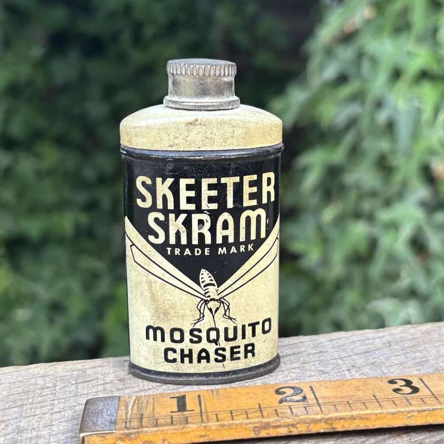 Mosquito Skeeter Skram Fly Poison Chemist Tin c1930s