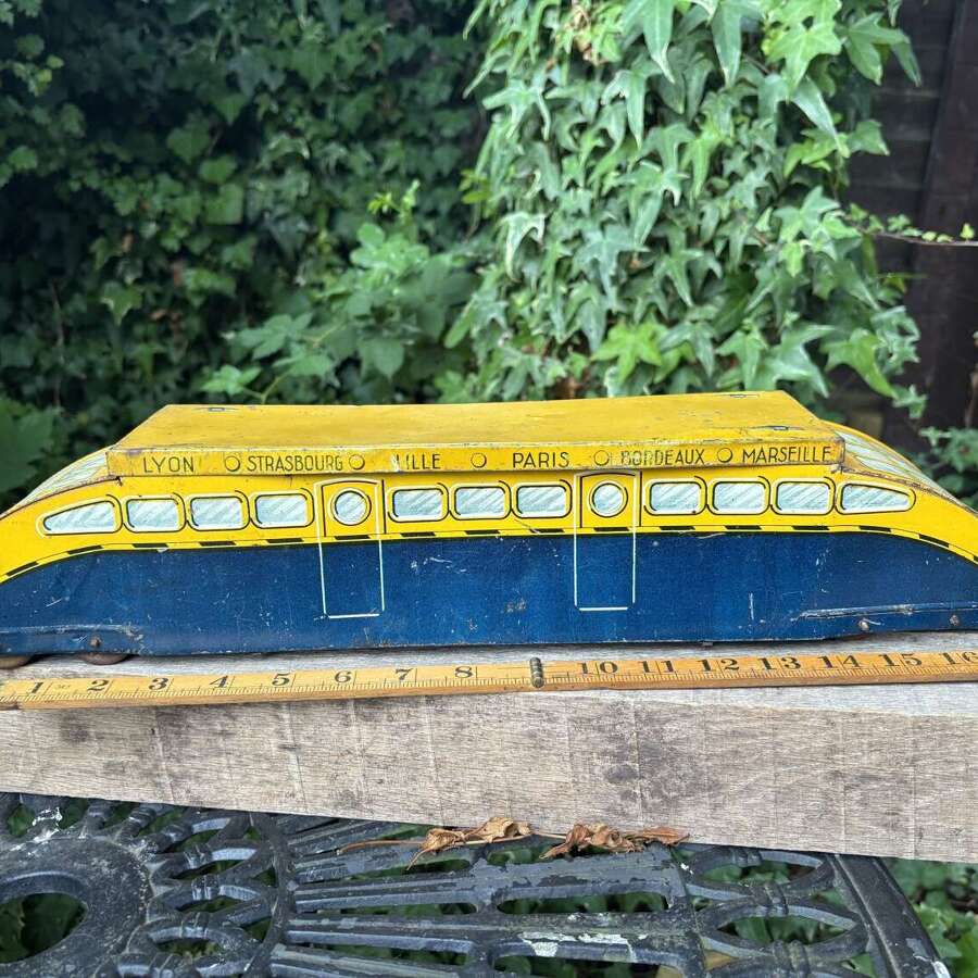 Autorail Brun Biscuit Train Vehicle Toy Tin c1930s Bo&icirc;tes publicitaires Tole