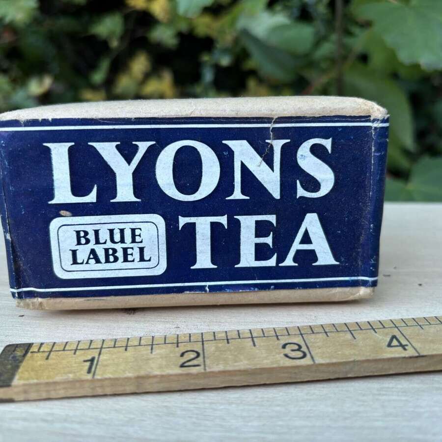 Lyons Blue Label Full unopened Tea Packet / Pack c1930s