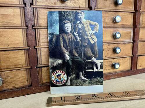 Player’s Tobacco & Cigarette 2 boys Smoking Advertising Trade Card c1900s