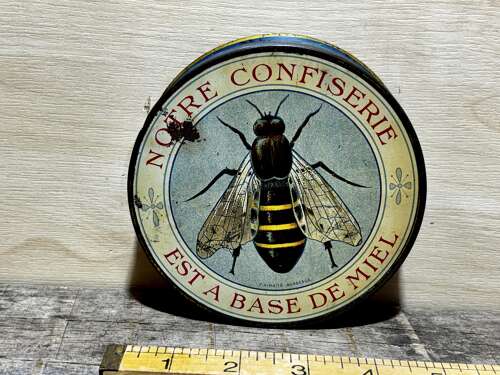 Honey Bee Confectionery Toffee Tin c1915