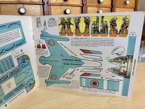 Woodbine Cigarette Space Ship Rocket Promo Advertising Card Toy Novelty c1954