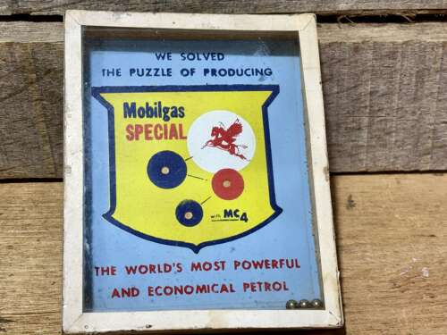 Mobil Gas Petrol Oil Motor Car Advertising Palm Puzzle Novelty c1930s