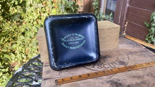 Huntley & Palmers Orange Seller Biscuit Tin c1900s
