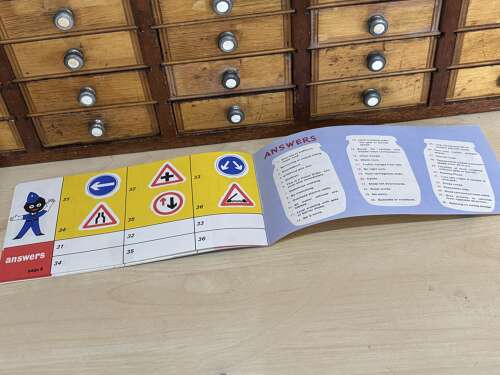 Robertson's Golly Marmalade Jam Traffic Signs Advertising Bookelet c1960s