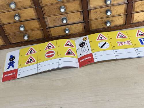 Robertson's Golly Marmalade Jam Traffic Signs Advertising Bookelet c1960s