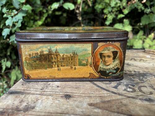 Gray Dunn Queen Mary Victorian Biscuit Tin c1890s
