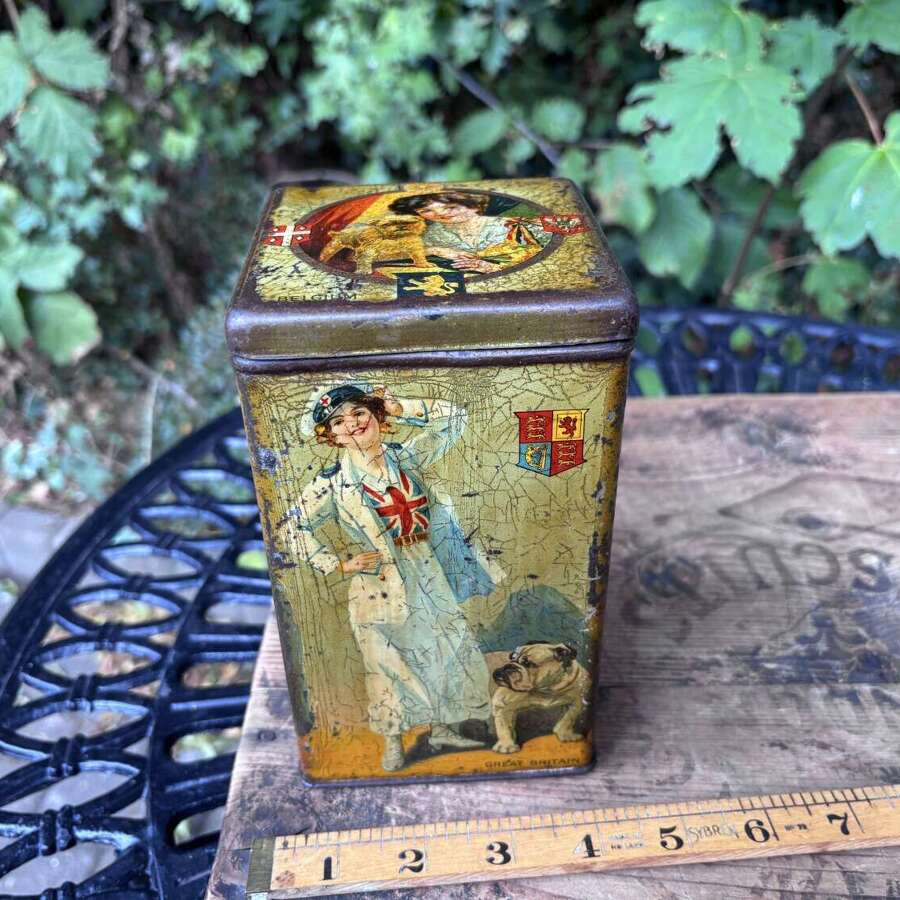 Ladies of Europe Victorian Biscuit Tin c1900s (2)