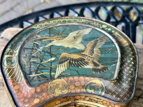 Carr’s Horse Shoe Bird Image Biscuit Tin c1900s