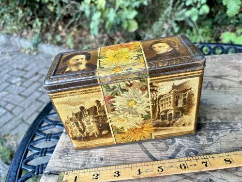 Carr’s Lord Tennyson Biscuit Tin c1900s