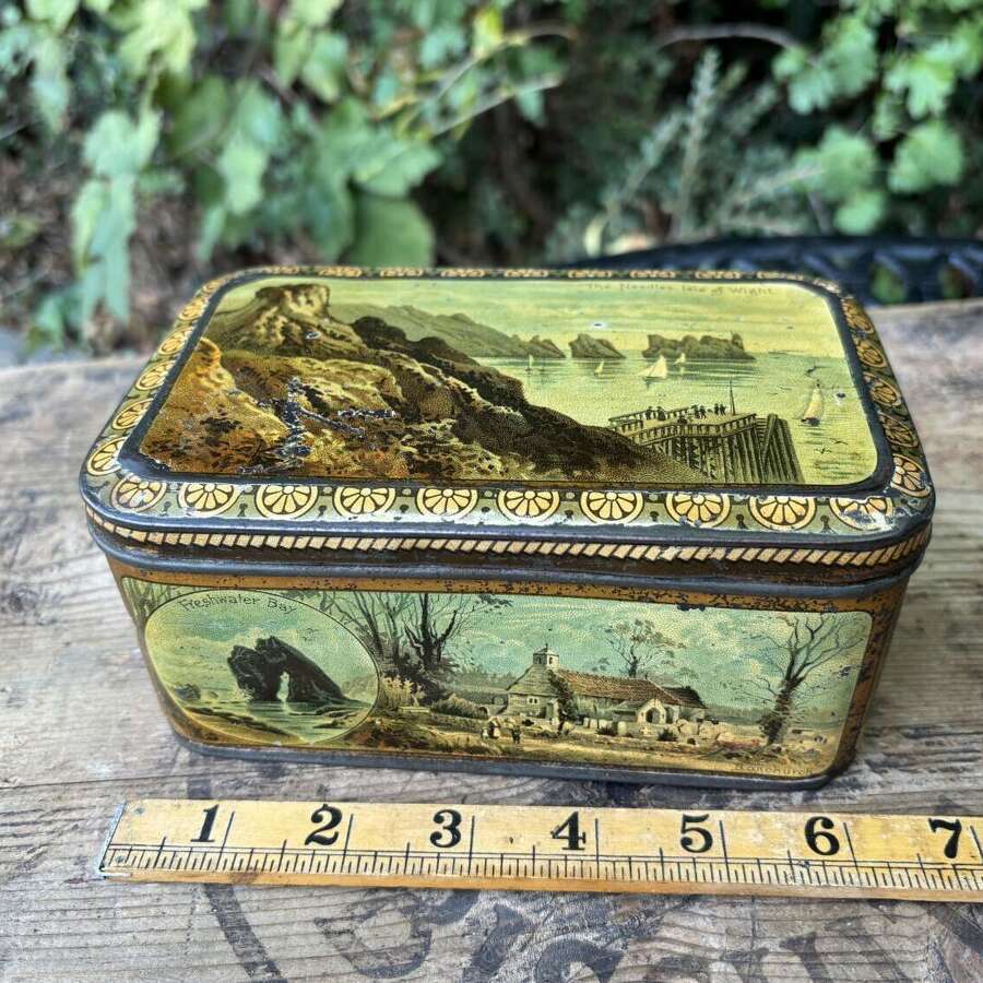 Carr's Isle of Wight Victoria Biscuit Tin c1900s
